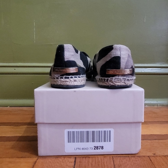 Burberry Espadrille - Picture 7 of 12